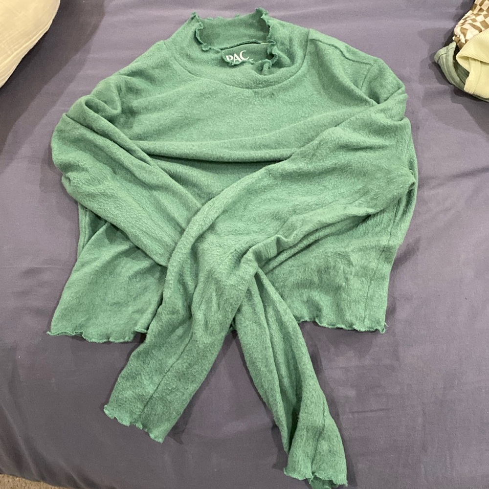 Pacsun Green Lettuce Trim Long Sleeve